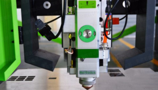 Portable CNC Cutting Machine , 1000-2000W Fiber Laser Cutting Machine